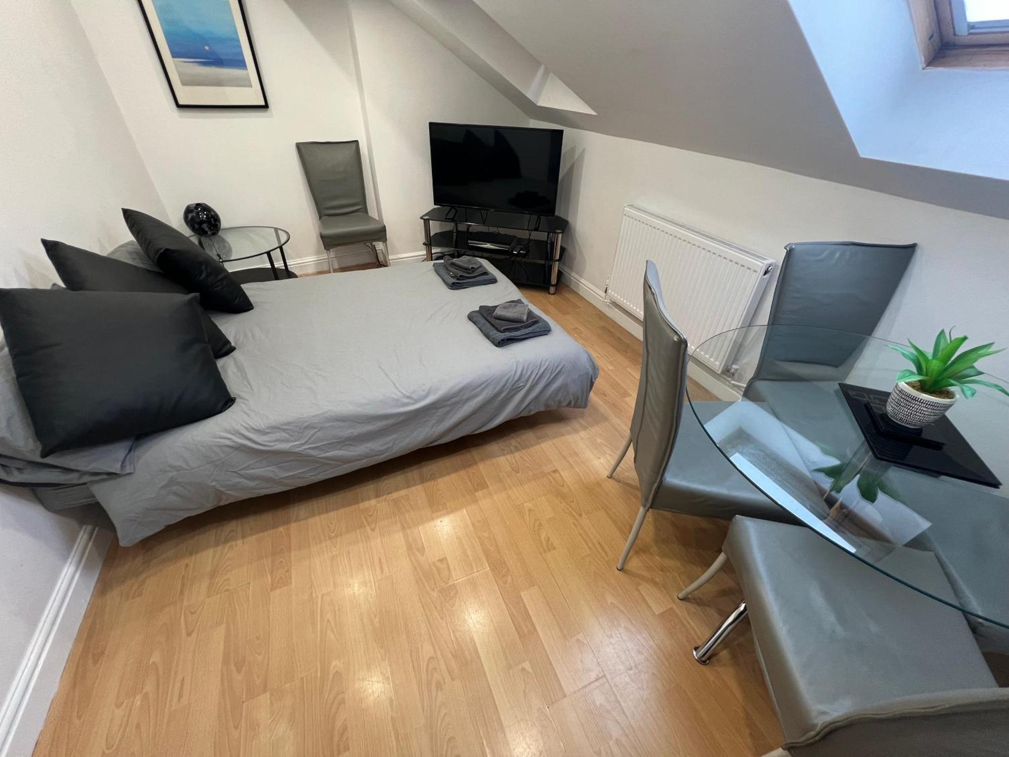 Cosy Penthouse Suite Happily Sleeps Up To Five Halifax Exteriör bild